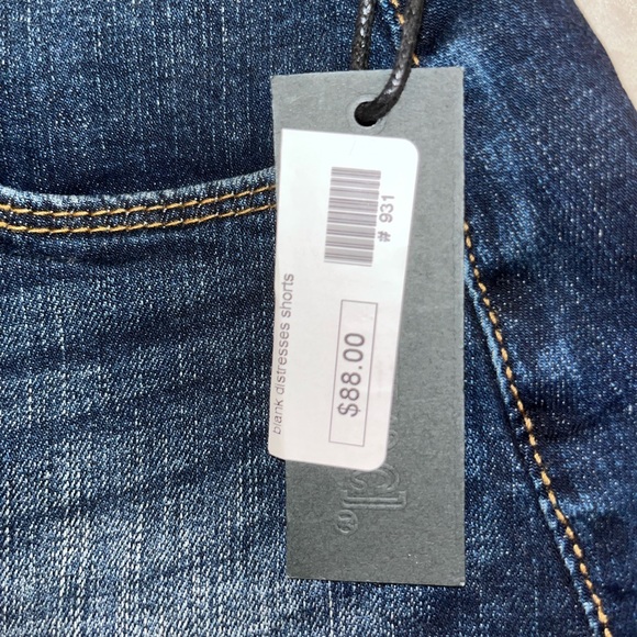 *NEW* Blank NYC Jean Shorts - Picture 3 of 4